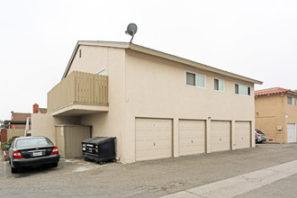 7291 Corsican Dr in Huntington Beach, CA - Building Photo - Building Photo