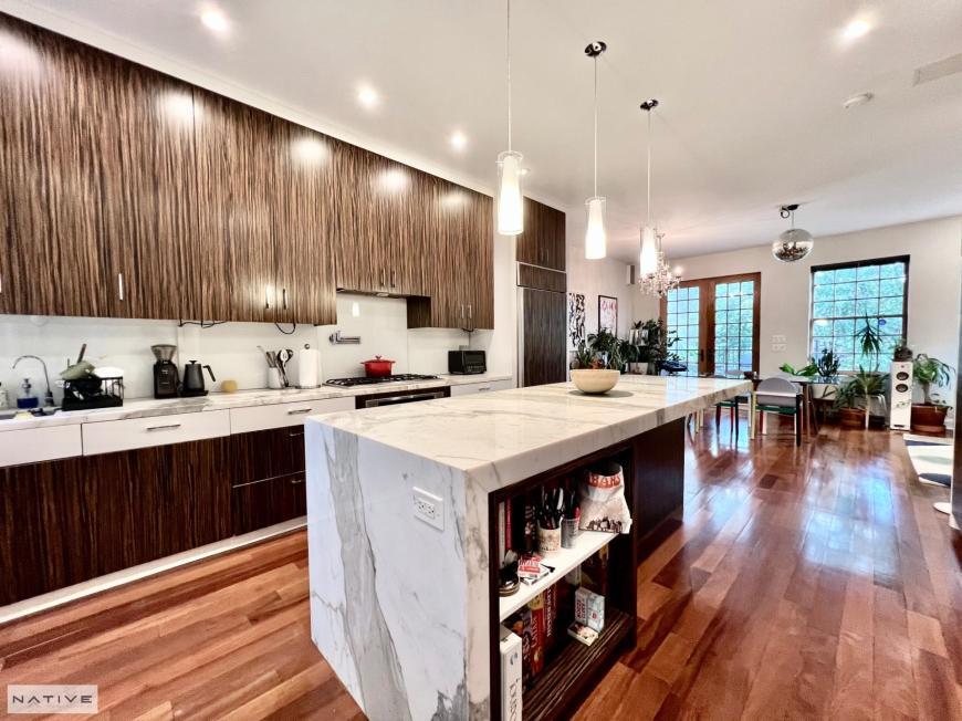 98 India St in Brooklyn, NY - Building Photo