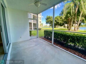 3051 N Course Dr in Pompano Beach, FL - Building Photo - Building Photo