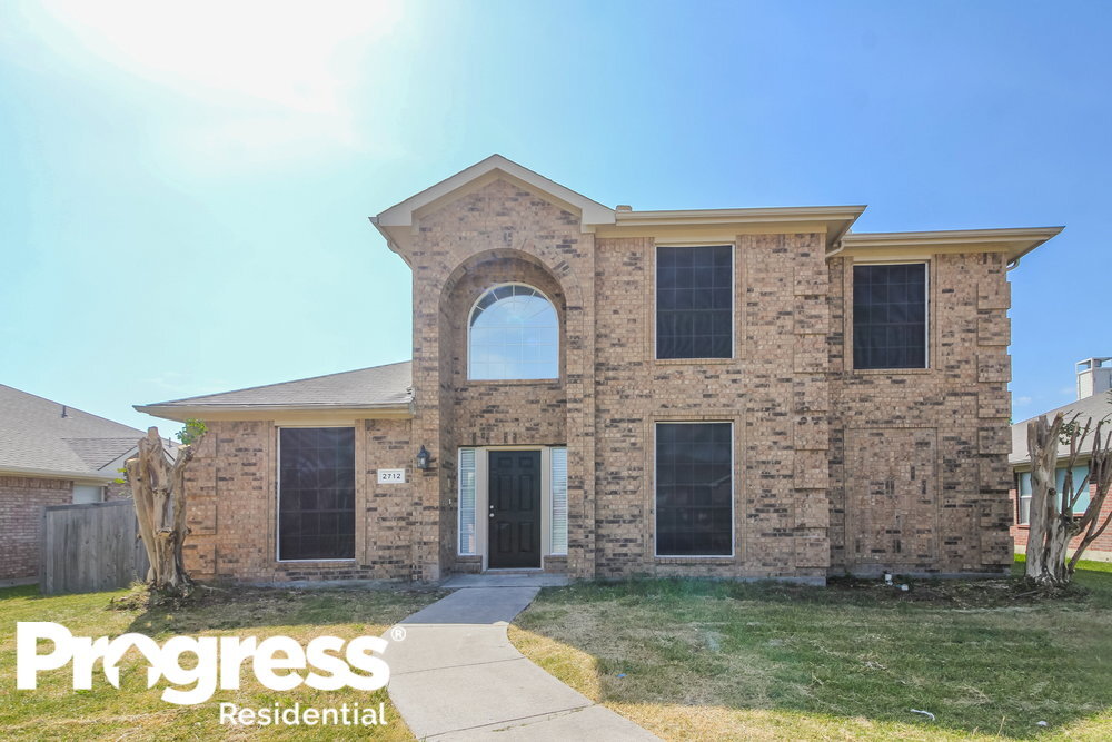 2712 Crooked Creek in Mesquite, TX - Building Photo