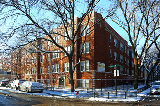 7320-7330 N Damen Ave in Chicago, IL - Foto de edificio - Building Photo