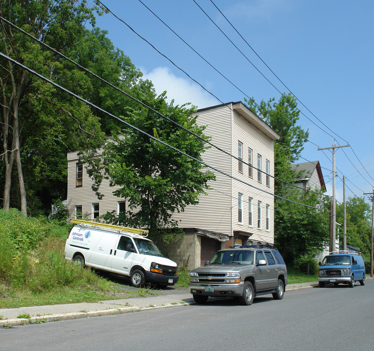 40 Central Ave in Cohoes, NY - Building Photo