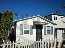 5118-20 Muir Ave in San Diego, CA - Building Photo