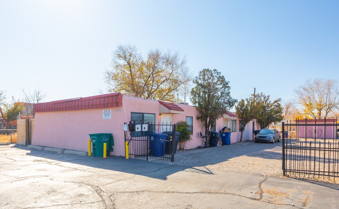 317 Texas St NE in Albuquerque, NM - Building Photo