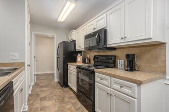 220 N Oakley Dr in Columbus, GA - Building Photo - Building Photo
