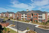 The Reserve at Brookberry Farm in Winston-Salem, NC - Foto de edificio - Building Photo