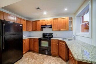 308 Main St-Unit -2 in Beacon, NY - Building Photo - Building Photo