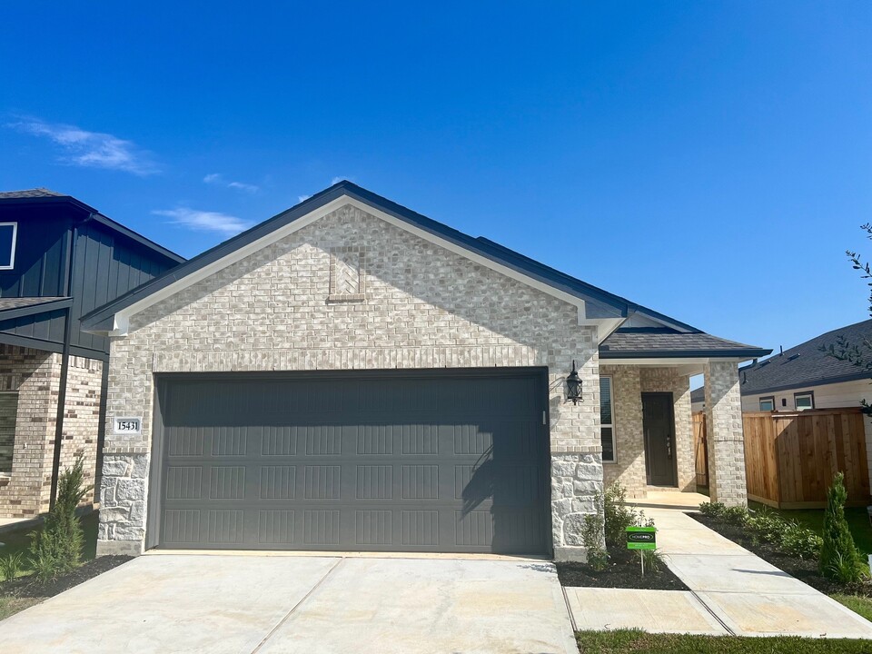 15431 Dapple Blf Ln in Conroe, TX - Building Photo