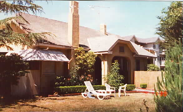 601 Ansel Rd in Burlingame, CA - Foto de edificio