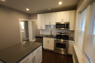 5653 N Talman Ave, Unit 1 in Chicago, IL - Building Photo - Building Photo