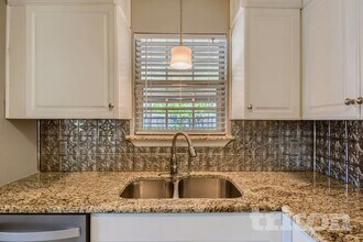 901 Anthony St in McKinney, TX - Building Photo - Building Photo