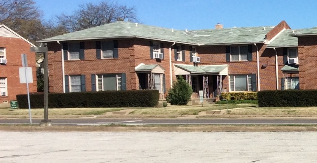 Preston Village Apartments in Dallas, TX - Building Photo