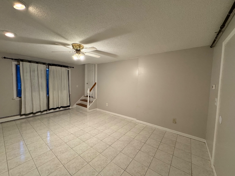 35 Evers St in Bridgeport, CT - Building Photo