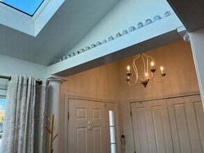 751 Long Hill Rd in Middletown, CT - Building Photo - Building Photo