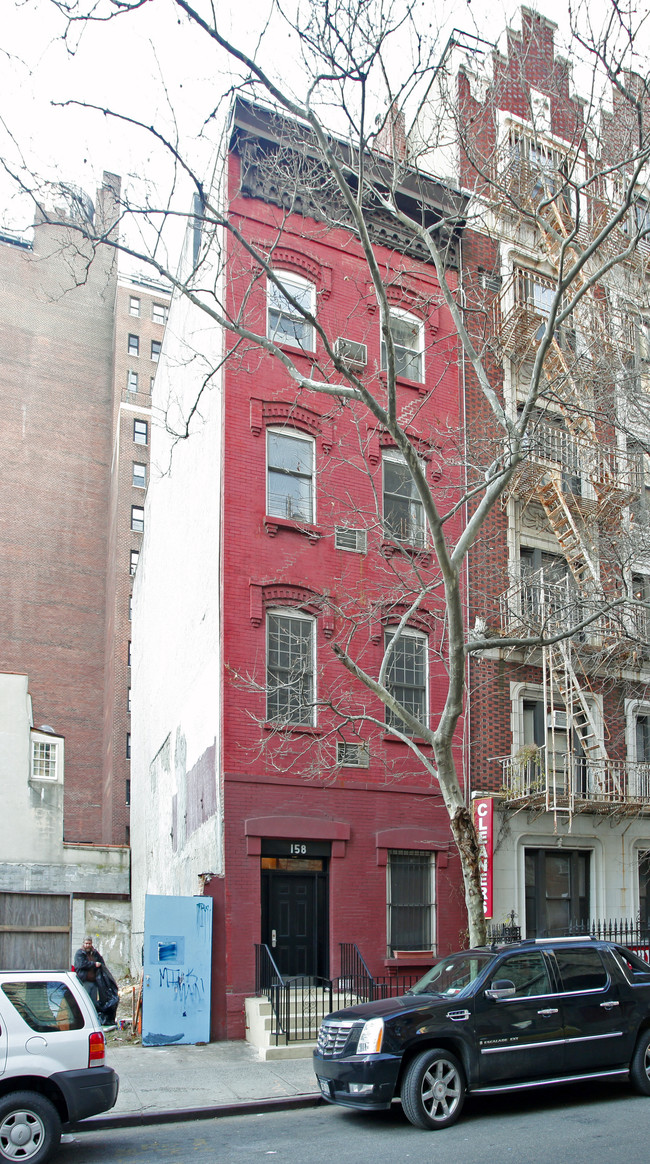 158 E 22nd St in New York, NY - Building Photo - Building Photo