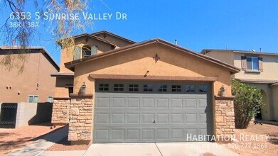 6353 S Sunrise Valley Dr in Tucson, AZ - Building Photo - Building Photo