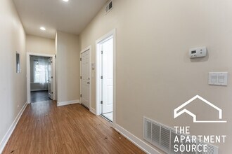 4750 N Kenneth Ave in Chicago, IL - Building Photo - Building Photo