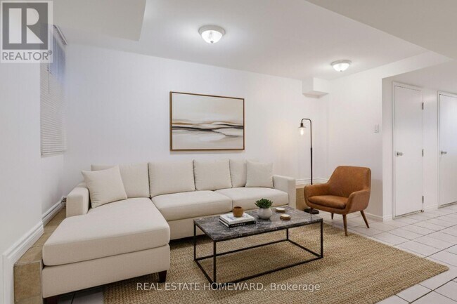 208 Ontario St in Toronto, ON - Building Photo - Building Photo