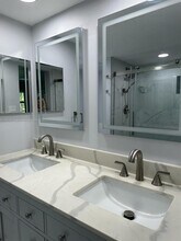 4967 Pepper Cir in Naples, FL - Building Photo - Building Photo