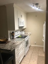 600 Executive Center Dr-Unit -203 in West Palm Beach, FL - Building Photo - Building Photo