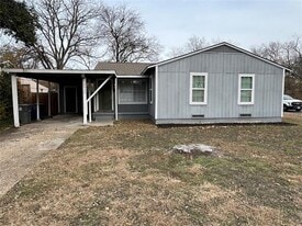 2945 Andrea Ln in Dallas, TX - Building Photo