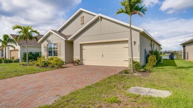 3426 Acapulco Cir in Cape Coral, FL - Building Photo - Building Photo