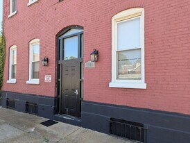 7102-7104-7104 Pennsylvania Ave in St. Louis, MO - Building Photo
