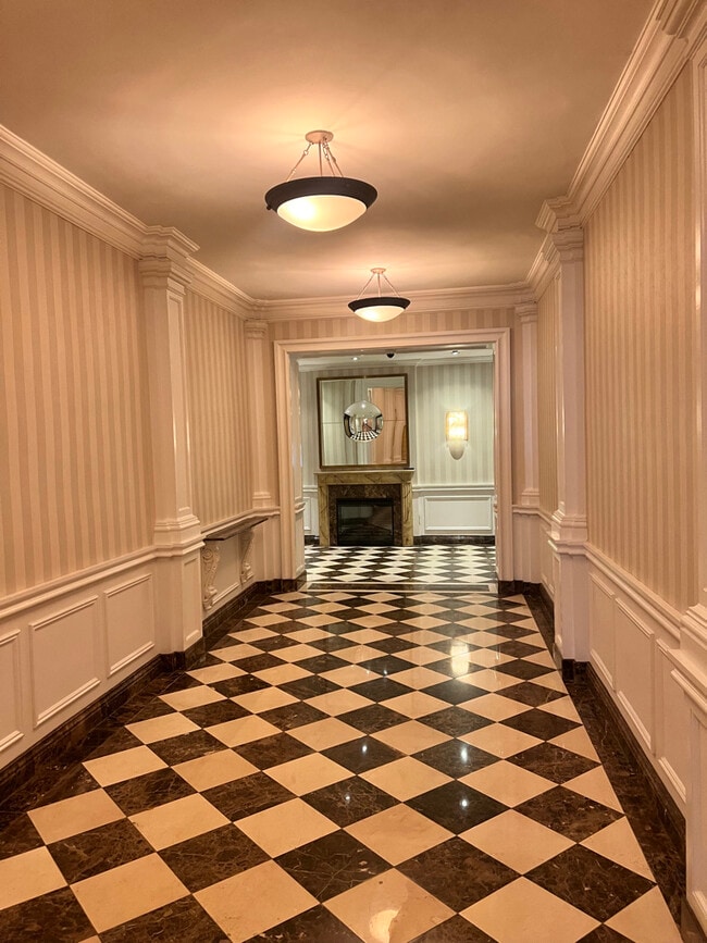 30 E 95th St, Unit 6C