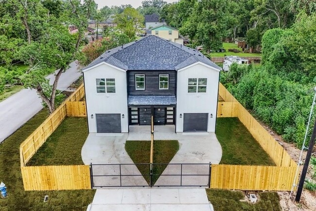 property at 9523 Willow St
