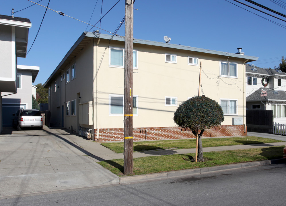 350 Kains Ave in San Bruno, CA - Building Photo