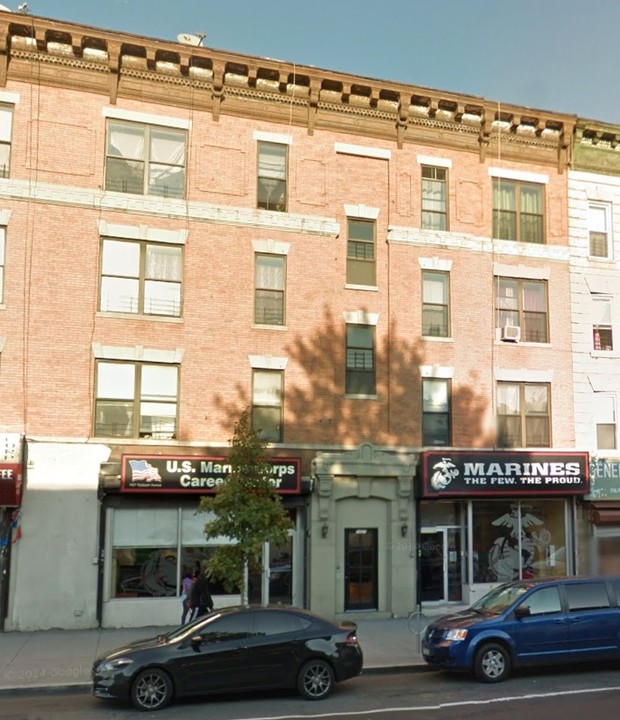 1427 Flatbush Ave in Brooklyn, NY - Foto de edificio