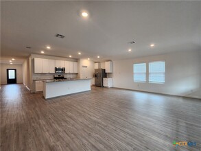 414 Fairy Duster Dr in New Braunfels, TX - Building Photo - Building Photo