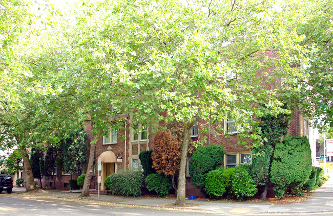 Dalmasso Apartments in Seattle, WA - Foto de edificio - Building Photo