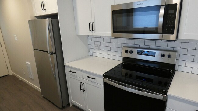 208 Yale Ave E in Winnipeg, MB - Building Photo - Building Photo