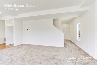 10564 Racine Cir in Commerce City, CO - Building Photo - Building Photo
