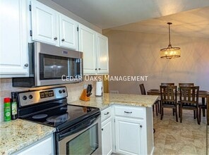 8 Rivercliff Rd in Rogers, AR - Building Photo - Building Photo