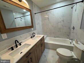 6634 Leeds St in Philadelphia, PA - Building Photo - Building Photo