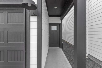 3002 Crown Gate Dr in Houston, TX - Building Photo - Building Photo