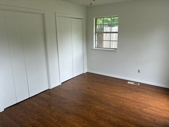 1903 Burnt Oak St in Norman, OK - Building Photo - Building Photo