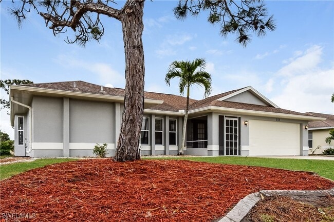 205 Mariner Ln in Rotonda West, FL - Building Photo - Building Photo