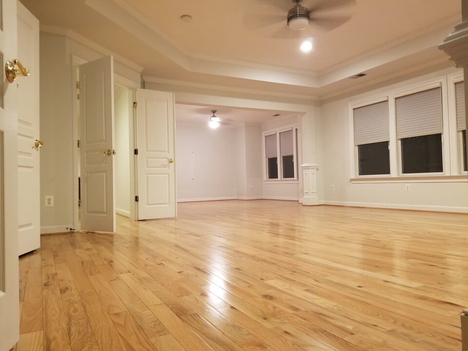 6438 Columbia Pike, Unit 6438 in Annandale, VA - Building Photo