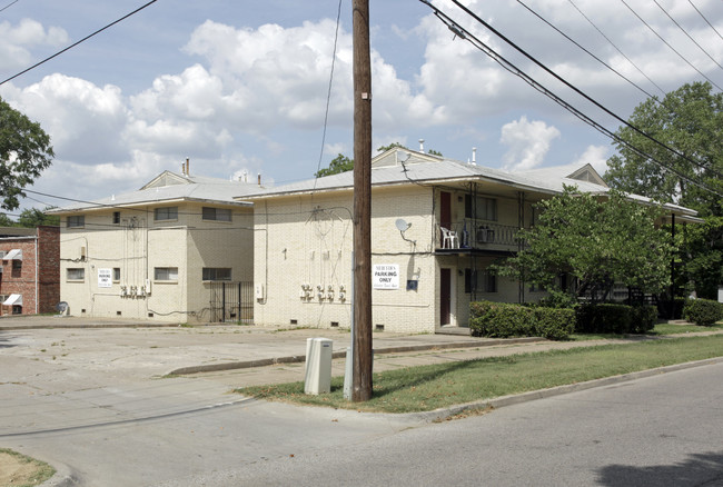 Mercedes in Tulsa, OK - Foto de edificio - Building Photo