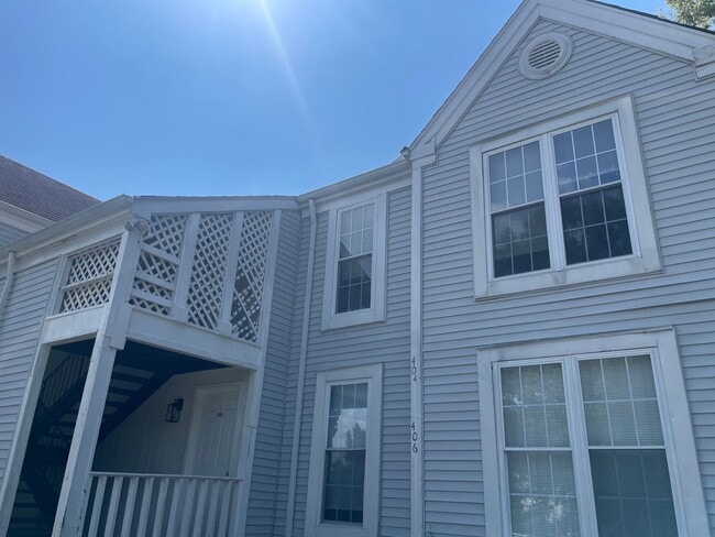 property at 404 Rachels Ct