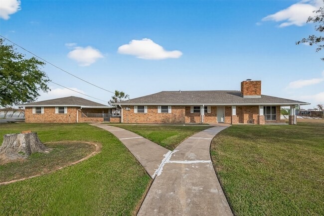 property at 10645 Oak Brook Dr