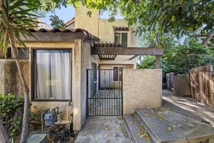 3516 Dana St in Bakersfield, CA - Building Photo
