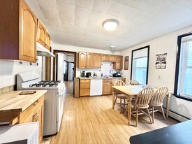 30 Darling St, Unit 2 in Boston, MA - Building Photo - Building Photo