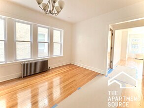 5713 N Talman Ave, Unit 1 in Chicago, IL - Building Photo - Building Photo