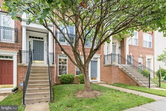2415 Rainswood Ln in Leesylvania, VA - Building Photo - Building Photo