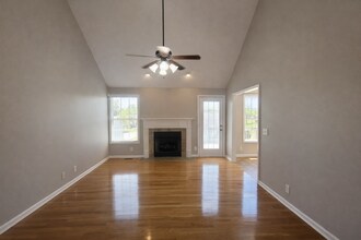 3102 Holly Point in Clarksville, TN - Building Photo - Building Photo