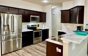 4307 SW Laurel Hill Ave in Bentonville, AR - Building Photo - Building Photo